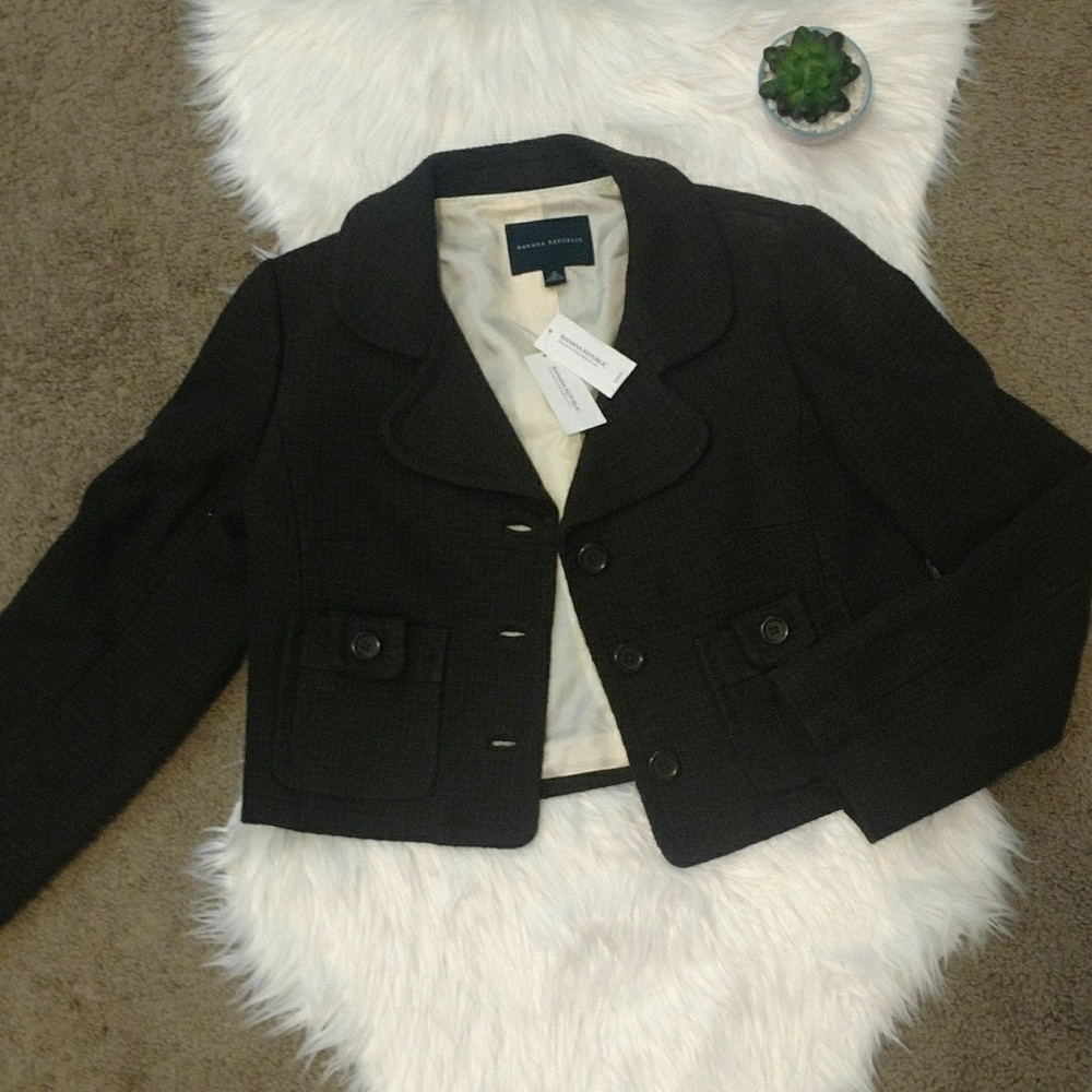 🌿 3 for $15 NWT Brown Banana Republic blazer